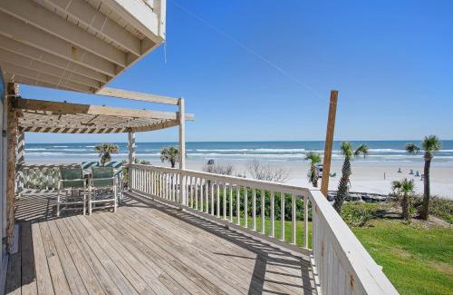 New Smyrna Beach House | LaKaSa House on Hill Street