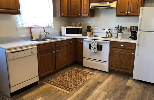 Dresden House | Lake Dreamin-Seneca Lake-Waterfront-Hot Tub-Wine Trail, 100ft Private Level Beach-Pets OK