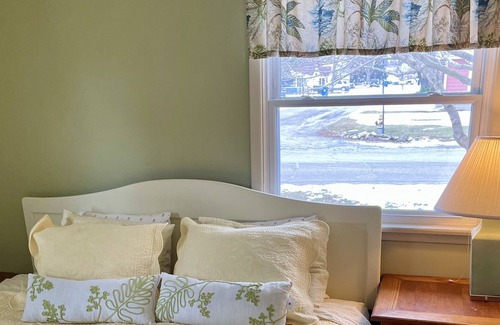 Vermilion Cottage | Lake Erie Coast