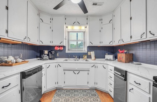 Grove House | Lake Front Home on Grand Lake w/Private Dock!