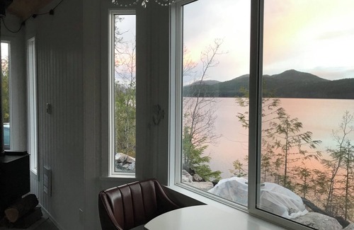 Port Alice Cottage | Lake front tiny house