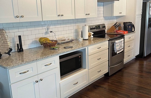Fair Play House | Lake Hartwell Hideaway 20 Minutes to Clemson!