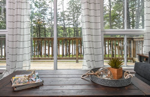 Blakeslee House | Lake Haven: Charming Split Lakefront Cottage with Hot Tub