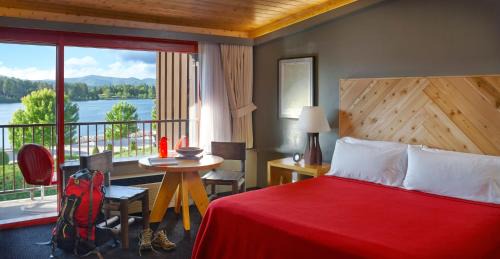 Lake Placid Hotel | Lake House at High Peaks Resort