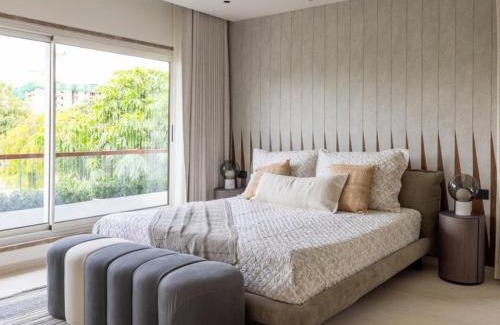 Khattalwada Apartment | Lake House
