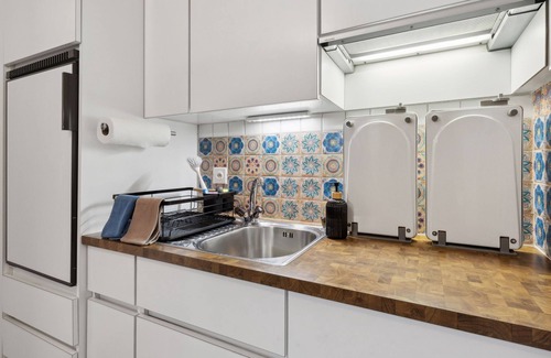 Ingenbohl Apartment | Lake I Mountain view - Smart TV, bathtub, table football