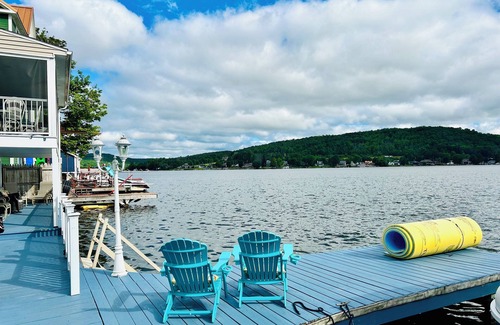 Cuba House | Lake Living Paradise! Views from every level, screened in deck, fire pit & more!