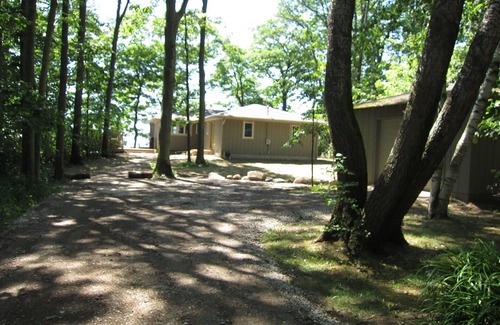 Montague House | Lake Michigan Beachfront Rental 5BR/3BA - Sleeps 10