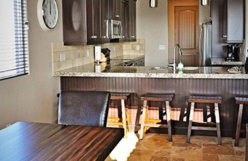 Page House | Lake Powell Luxury: Brand New 4BR Home, Boat-Friendly 50ft Garage