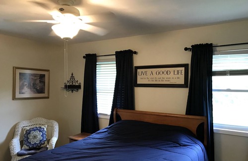 Hardy House | Lake Sequoyah Retreat - Cherokee Village