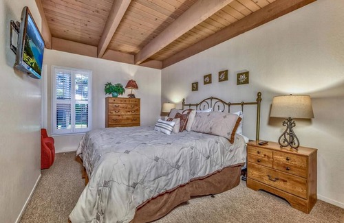 South Lake Tahoe Resort | Lake Tahoe Resort 2 Bedroom