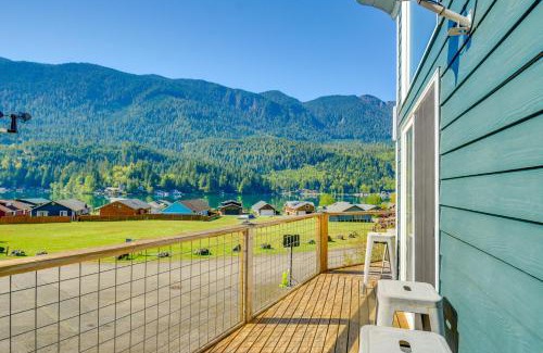 Maple Grove House | Lake-View Getaway 20 Mi to Olympic Natl Park!