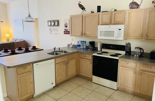 Lake Berkley Villa | Lake View Villa w/Pool & Games Rm – 10% Off + Last-Minute & Member Deals