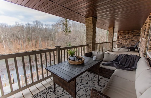 Marion House | Lake Views & Access + Pool, Indoor/Outdoor Living, Family & Pet Friendly