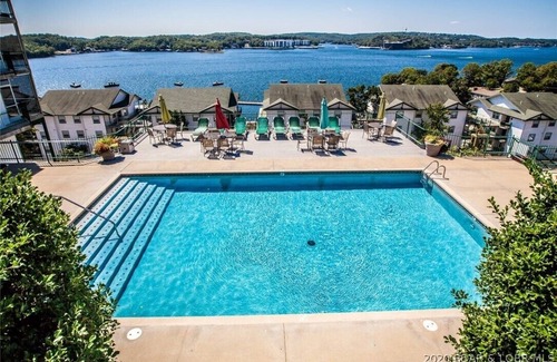 Lakeland Condo | Lake views for miles! 3 BR, 2 BA, 3rd floor condo in Harbour Towne, Lake Ozark.