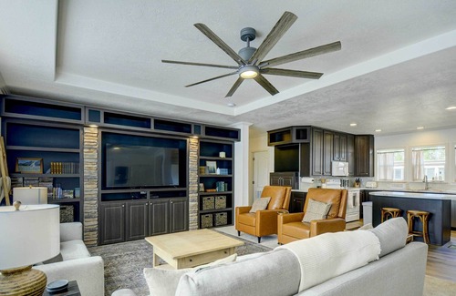 Lakebay House | Lakebay Home - Near Penrose Point State Park!