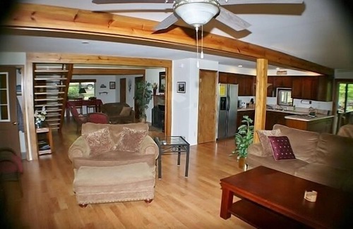 Mountain Home House | Lakefront 5 Br House - Quiet, Affordable, Spacious & Relaxing