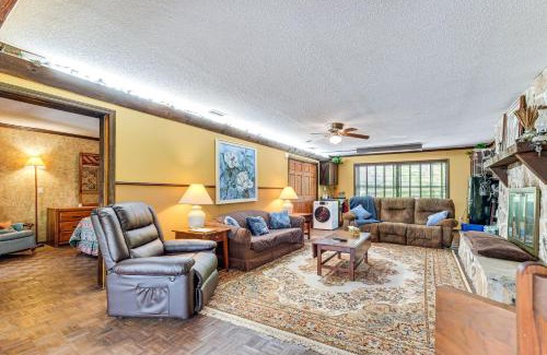 Inverness Apartment | Lakefront Apt with Canoes in Inverness!