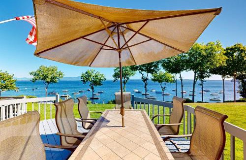 Gilford Apartment | Lakefront At Winnipesaukee