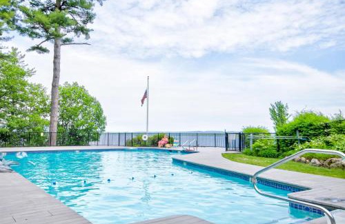 Gilford Apartment | Lakefront At Winnipesaukee