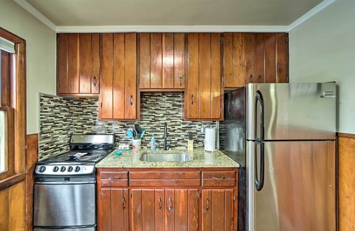 Tia Juana Cottage | Lakefront Eucha Escape w/Views & Boat Slip!