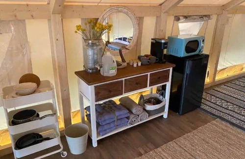 Bastrop House | Lakefront Glamping Safari Tent #5: The Hummingbird