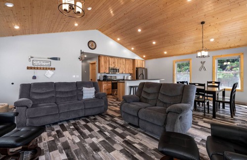 Hancock House | Lakefront home, Beach, Hot tub, Sunsets, Firepit, near McLain State Park