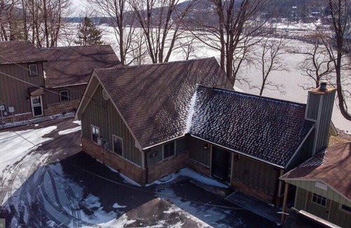 McHenry Cottage | Lakefront house with great kitchen, fireplace, and deck.