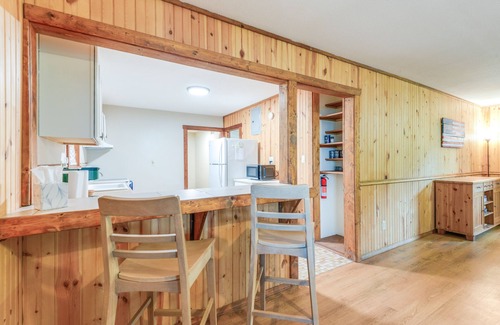 Keystone Heights Cottage | Lakefront Keystone Heights Cottage w/Private Dock