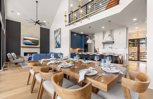 Arley House | Lakefront Luxury: HGTV Designer Home w/Gameroom!