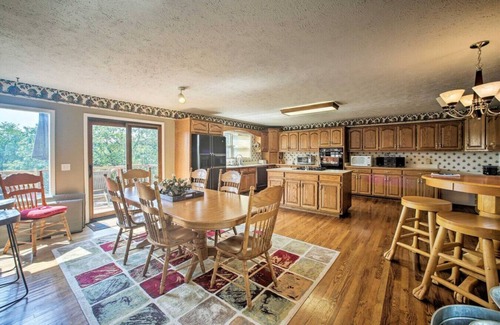 Emerald Beach House | Lakefront Retreat w/Deck, Movie Room & Yard