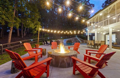 Flowery Branch House | Lakefront, Saltwater Pool, Backyard Oasis, Private Dock, Home Gym