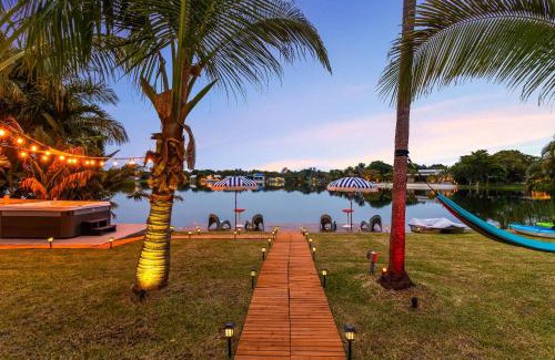 North Miami Beach House | Lakefront Villa Tropical Backy