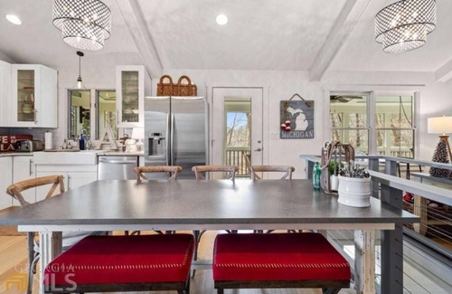 Dawsonville Cabin | Lakefront with 2-Tier Dock & Jet Ski Dock, Boat Lift, Pool Table, Kayaks, Tubes