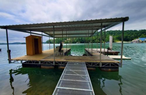 Big Creek House | Lakeside Eden