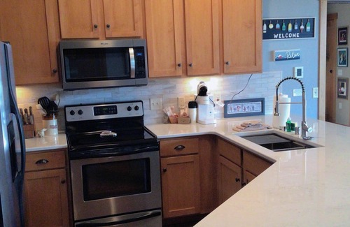 Three Lakes Condo | Lakeside Escape: 2BR + Loft Condo at Northernaire Resort