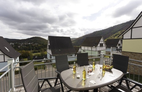 Heimbach Villa | Lakeside Escape at Heimbach