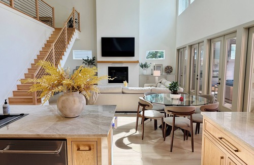 Enchanted Oaks House | Lakeside Luxury Made for Memories! NEW CONSTRUCTION 2025