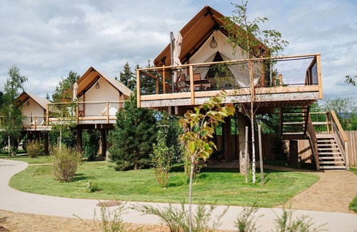 Sankt Michael bei Bleiburg RV Rental | Lakeside Sky Tent - Lakeside Petzen Glamping