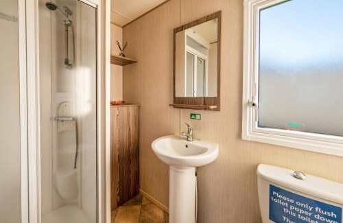 Grimsby Resort | Lakeside, Thorpe Park Cleethorpes Static Caravan