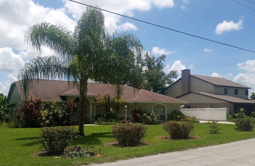 Winter Haven House | Lakeside Vacation Home with Dock - Bring your boat/jetskis!!