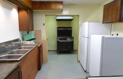 Petersburg House | Lakeside view at Camp Golden Pond and affordable lodging for Penn State Events.