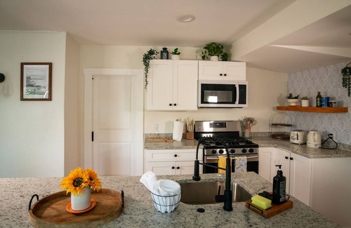 Billerica House | Lakeview Getaway With Hot Tub