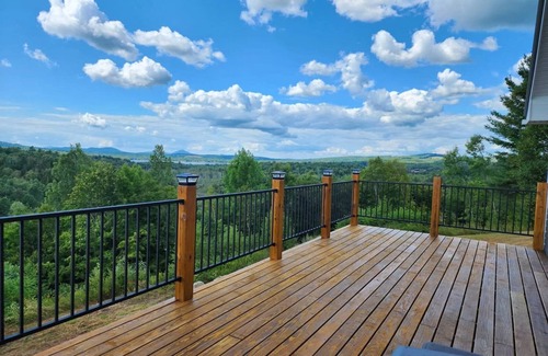 Beebe Plain House | Lakeview Retreat in Derby VT – 3BR/2BA Overlooking Salem Lakes