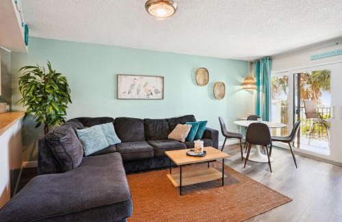 Sunset Beach House | Land's End 1-303 Gulf View