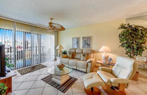 Sunset Beach House | Land's End 3-202 Bay Front