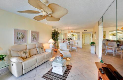 Sunset Beach House | Land's End 3-202 Bay Front