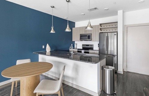 McKinney Apartment | Landing | Amazing 1BD, Pool, Gym