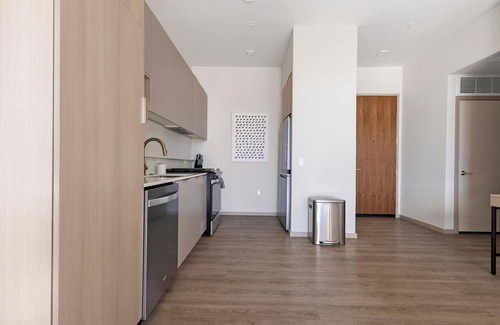 Spring Valley Apartment | Landing | Amazing 2BD, Gym, Pool