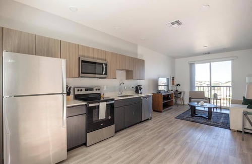 Goodyear Apartment | Landing | Amazing 2BD, Gym, Yoga Studio